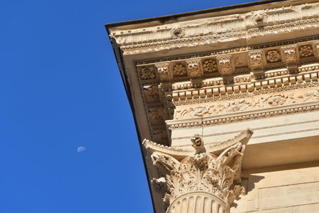 Ancient Roman Temple Maison CarrÃ©e â€” NÃ®mes, France, 15 August 2025