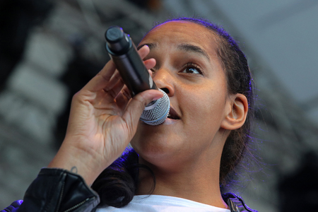 Cassandra Steenのeditorial素材