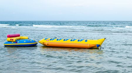 Banana Boat on the ocean at Hua Hinの写真素材