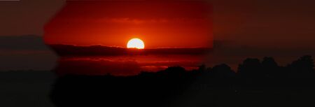 Stunning Colourful Sunset Panoramicの写真素材