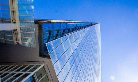 May 19, 2018 â The Shard,London, England, United Kingdom. The Shard is an iconic and the tallest building in London, UK. It stands tall above the skyline of this major city. The glass architecture stunning for all to see.のeditorial素材