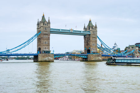 The iconic and famous bridge in the heart of London has stunning design and engineering which millions visit every year.の写真素材