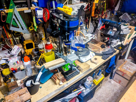 A very full and packed out garage that has been filled and filled over many years with all kinds of tools and machines etc.の写真素材