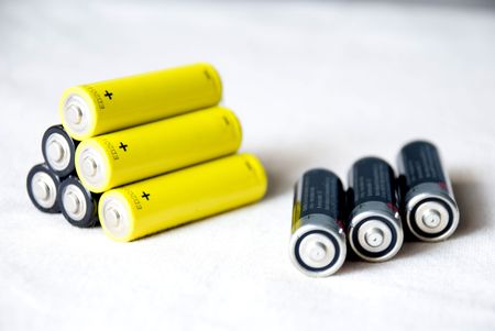 Pyramid batteries with row of battery
