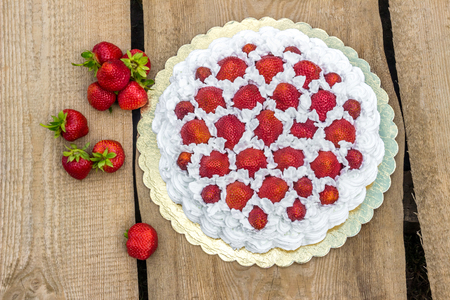 cake with strawberriesの写真素材