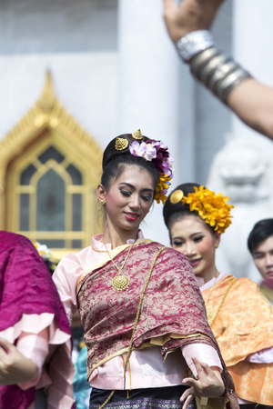 Bangkok, Thailand on October 6, 2556 at the Middle Temple, headmaster at Bophit  Continue the tradition of rice label Setanta のeditorial素材