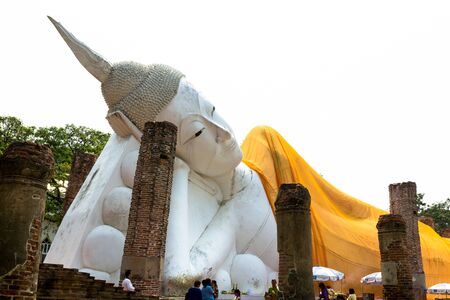 lying white buddha statue at Wat Khun Inthapramun, Ang Thong Province, Thailand. public Artのeditorial素材