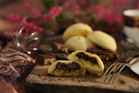 steamed buns filled with chocolate
