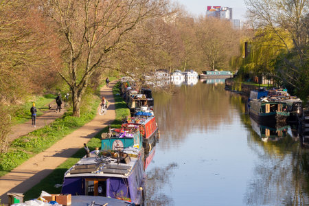 London, UK, 2020: A sunny day in Hackney during Lockdown along the river Lee in Londonのeditorial素材