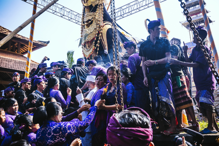 BALI, INDONESIA - MAY 8: Balinese people participating in royal cremation ceremony in Ubud, Bali on May 8, 2016のeditorial素材
