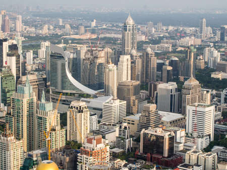 BANGKOK, THAILAND - MAY 20 : View of many buildings in Bangkok looking from 83 th floor at BAIYOKE SKY TOWER BUILDING on MAY 20,2017 in Bangkok Thailandのeditorial素材