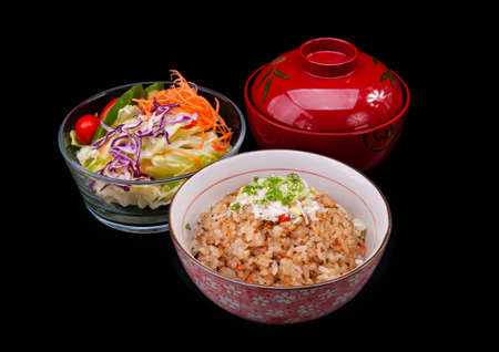 Japanese fry rice cup teppanyaki style with indoor studio lighting.の写真素材