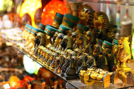 Replicas of King Tutankhamun and Nefertitiの写真素材