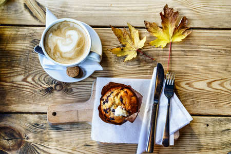 Coffee Latte with leafs of Autumn Thamesの写真素材