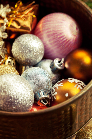 Colorful vintage christmas balls in copper, textured
の写真素材