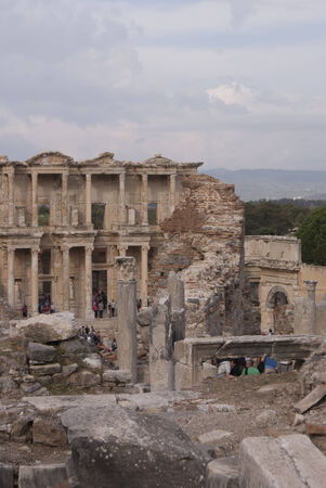 The view of the library and the nearby buildings in Ep[hesus, Turkeyのeditorial素材