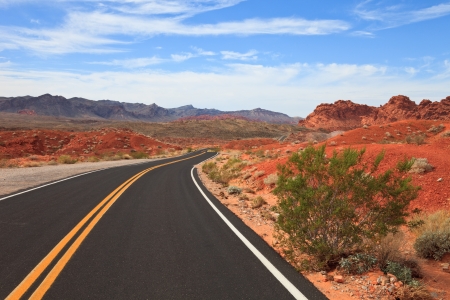 Winding road through the Valley of Fire State Park, Nevada の写真素材