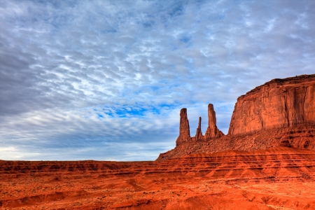HDR Image of the Three Sisters Butte in Monument Valley Tribal Park, Arizona.のeditorial素材