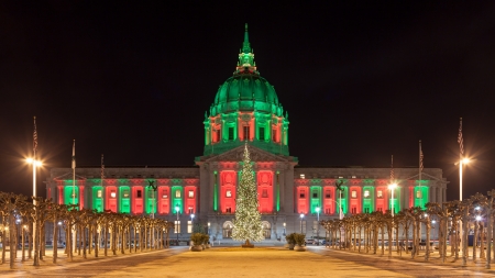 Panorama of San Francisco City Hall illuminated by Christmas lights.のeditorial素材