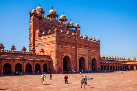 Buland Darwaza or the "Door of victory" entrance to the Jama Masjid at Fatehpur Sikri, Uttar Pradesh, Indiaのeditorial素材