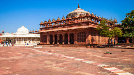 Tombs of Salim Chishti and Islam Khan in the ancient city Fatehpur Sikri, Uttar Pradesh state, India.のeditorial素材