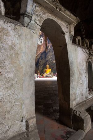 Buddha images in Khao Luang Cave,Phetchaburi province,Thailand.のeditorial素材