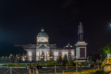 Royal Plaza,Dusit Palace and Sanam Suea Pa,Bangkok,Thailand on November13,2017:Night scene of Equestrian Statue of King Chulalongkorn and Anantasamakhom Throne Hall.のeditorial素材