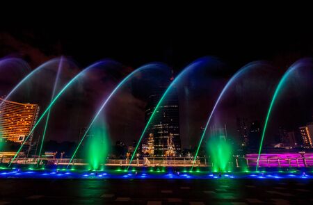 Bangkok, Thailand - DECEMBER 30, 2018 : ICONIC Multimedia Water Features with Dancing Fountain Show at River Park of ICONSIAM,the new shopping complex on the riverbank of Chao Phraya River.のeditorial素材