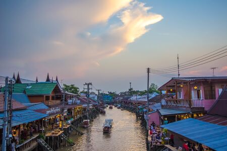 Samut Songkhram, Thailand - April 12, 2019 : Attractive scene of Amphawa Floating Market.のeditorial素材