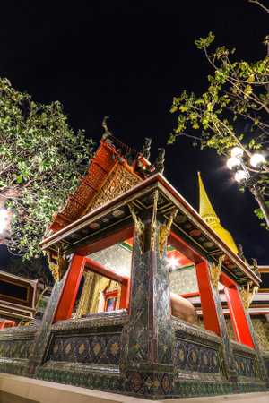 Khet Phra Nakhon, Bangkok,Thailand on December6,2020:Beautiful art and architecture of Wat Ratchabophit Sathitmahasimaram Ratchaworawihan.のeditorial素材