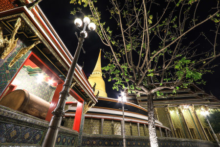 Khet Phra Nakhon, Bangkok,Thailand on December6,2020:Beautiful art and architecture of Wat Ratchabophit Sathitmahasimaram Ratchaworawihan.のeditorial素材