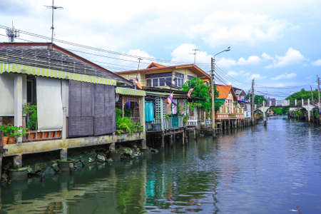 Klong Bang Luang Community,Phasi Charoen District,Bangkok,Thailand on June 26,2020:Charming old houses along Klong Bang Luang(Klong Bangkok Yai).のeditorial素材