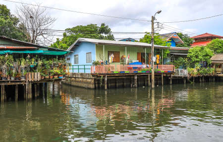 Klong Bang Luang Community,Phasi Charoen District,Bangkok,Thailand on June 26,2020:Charming old houses along Klong Bang Luang(Klong Bangkok Yai).のeditorial素材