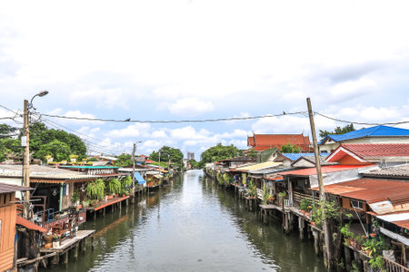 Klong Bang Luang Community,Phasi Charoen District,Bangkok,Thailand on June 26,2020:Charming old houses along Klong Bang Luang(Klong Bangkok Yai).のeditorial素材