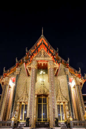 Khet Phra Nakhon, Bangkok,Thailand on December6,2020:Beautiful art and architecture of Wat Ratchabophit Sathitmahasimaram Ratchaworawihan.のeditorial素材