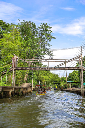 Bang Chueak Nang,Taling Chan District,Bangkok's Thonburi side on May14,2022:Attractive scene of Khlong Bang Chueak Nangのeditorial素材