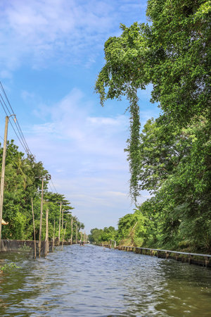 Bang Chueak Nang,Taling Chan District,Bangkok's Thonburi side on May14,2022:Attractive scene of Khlong Bang Chueak Nangのeditorial素材