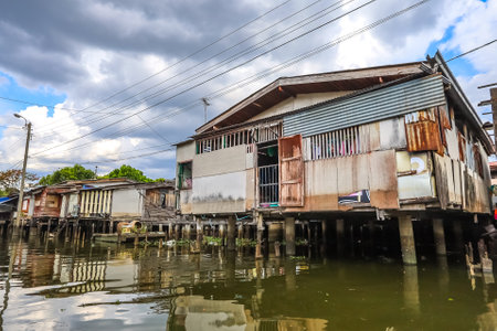Bangkok's Thonburi side,Thailand on June5,2021:Waterfront and rural atmosphere at Khlong Bang Phromのeditorial素材
