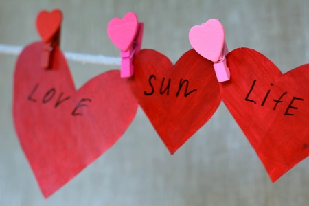Red hearts love life gray backgroundの素材