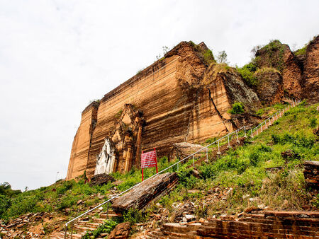 Mingun unfinished pagoda in Mandalay, Myanmarのeditorial素材