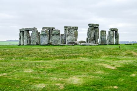 Stonehenge with cloudy sky, United Kingdomの写真素材