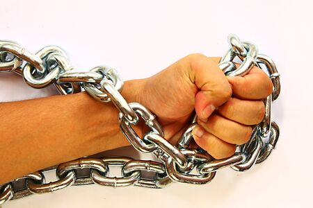 à¹‡Hand holding metal chain