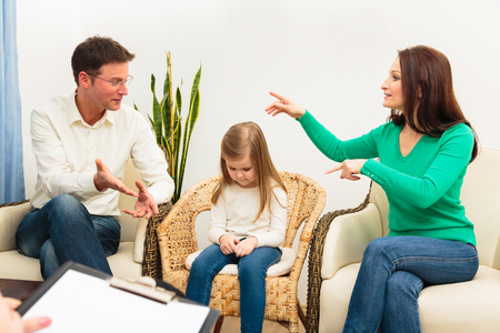 Family Seeing A Psychotherapistの写真素材