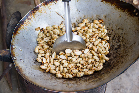 nuts on panの写真素材