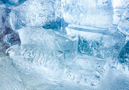 The ice cube shape has been adjusted to add color,It will help refresh and make you feel good.