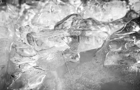 The ice cube shape has been adjusted to add color,It will help refresh and make you feel good. Ice...