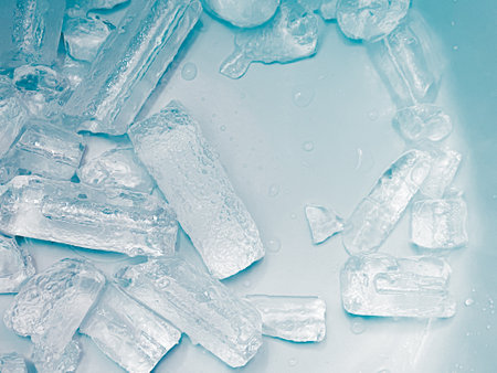 icecubes background,icecubes texture,icecubes wallpaper,ice helps to feel refreshed and cool water from the icecubes helps the water refresh your life and feel good.ice drinksの写真素材