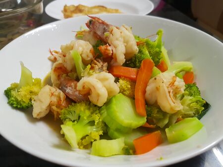 stir-fried shrimp with broccoliの写真素材