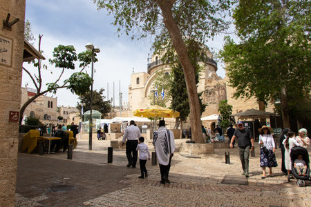 Lifestyle in the Jewish Quarter of the old city of Jerusalem - Israel: 22 April 2022. Hurva Synagogueのeditorial素材