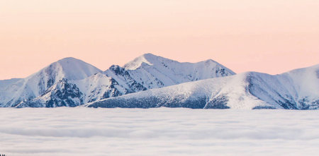 Snowy mountains at sunset, Krasnaya Polyana, Sochiの写真素材